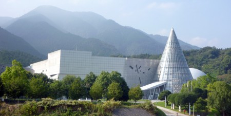 愛媛県総合科学博物館電気設備工事